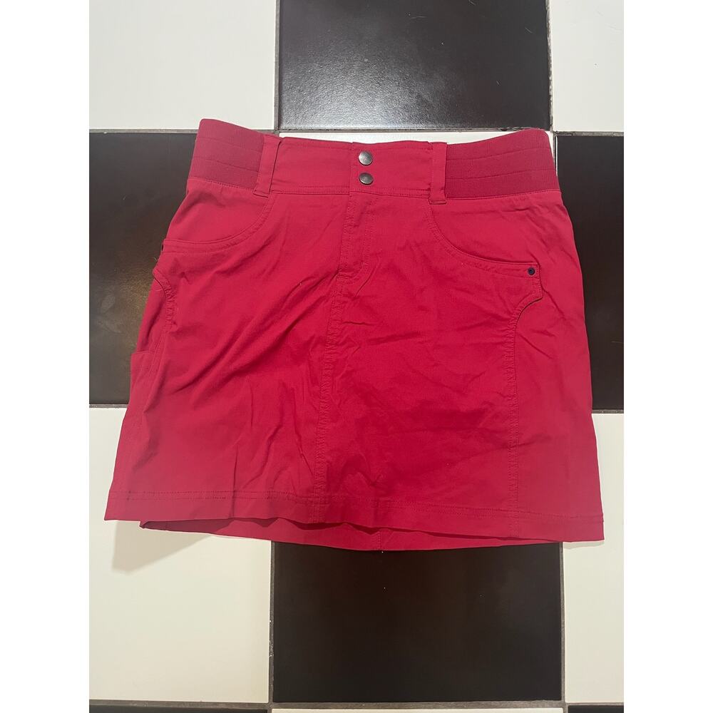 Women's Red Title Nine Clamber Skort, size 6